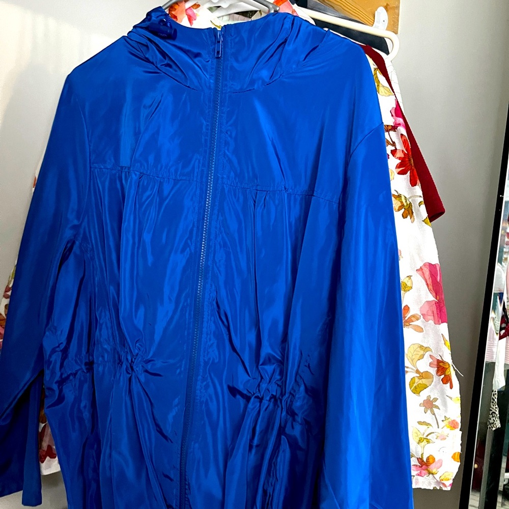Oversized raincoat
